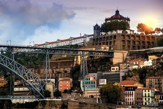 Private 3-hour walking tour of Porto with official tour guide - Liberdade Square to Miradouro da Vitória: get your bearings fast