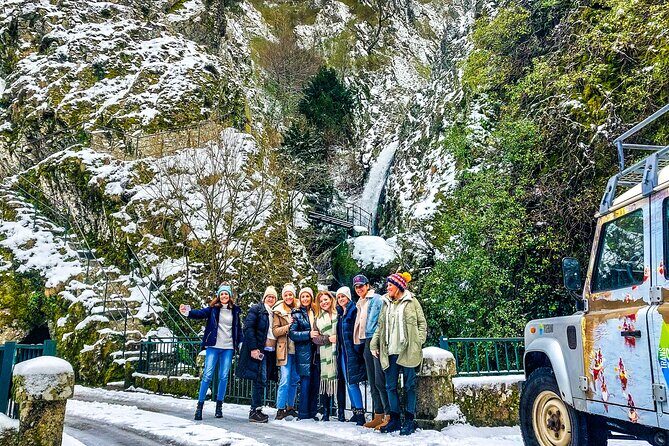 Private 6-hour Jeep Tour Serra da Estrela - Torre: highest point in mainland Portugal, plus shops and snow play