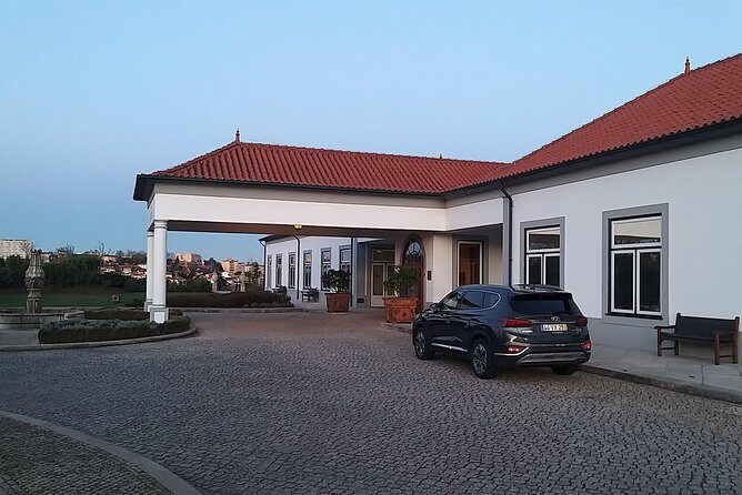 Private Airport Transfer from the Airport to Porto - The ride: what 35 to 45 minutes means in Porto