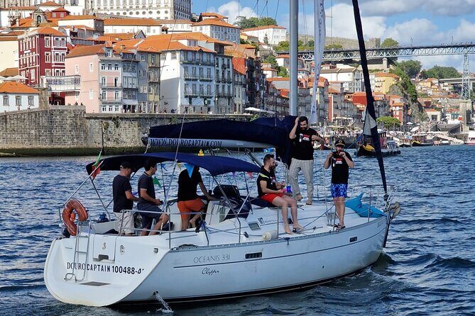 Private Birthday Celebration in a Sail in Porto - From Marina da Afurada: getting set up for a smooth start