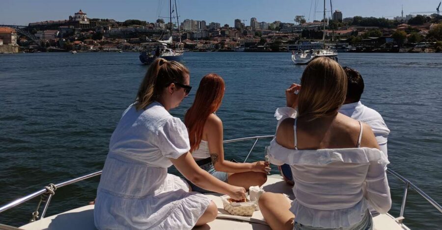 Private Boat Tour 6 Bridges 1h30, group price up to 6px - Boarding at Pontão B Douro Marina: quick, practical tips