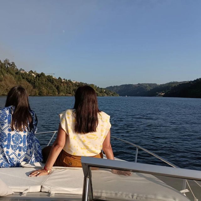 Private Boat Trip for 2 with Tasting in Porto -Sunset Option - Stop-by-stop on the sunset loop (from Afurada to the Douro Ecological Reserve)