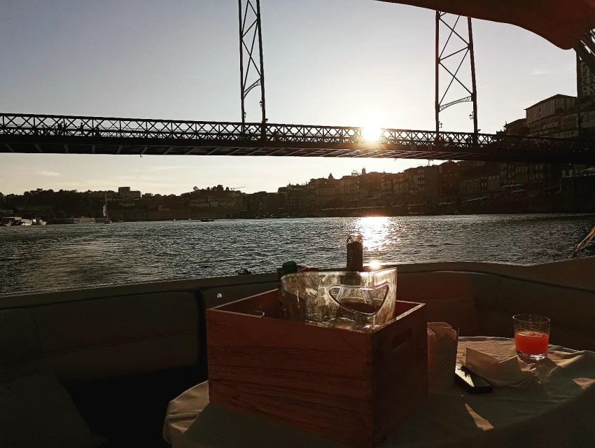 Private Boat Trip for 2 with Tasting in Porto -Sunset Option - Tasting on board: sweet and savory, plus local sparkling wine