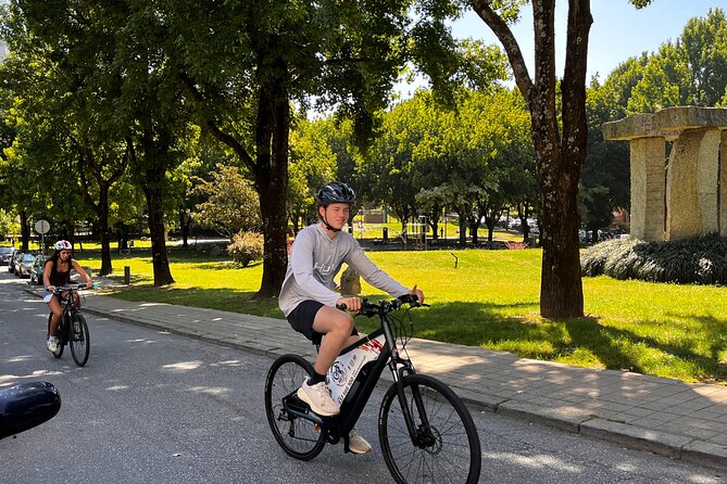 Private Electric Bike Tour in Oporto - Douro Marina and the modern riverfront contrast