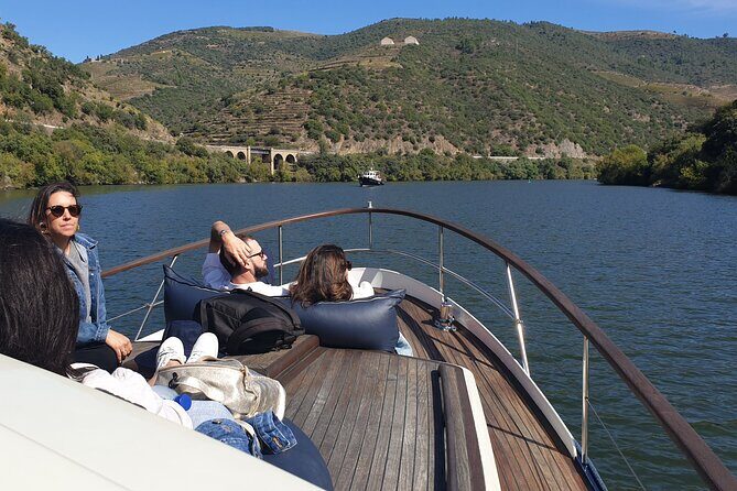 Private full-Day Tour to Douro Valley - Quinta do Ventozelo Lunch With Wine Pairings (and a Plan B)