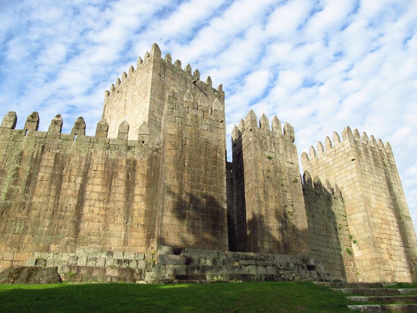 Private Guimarães Half-Day Tour from Porto - Key things that make this tour work