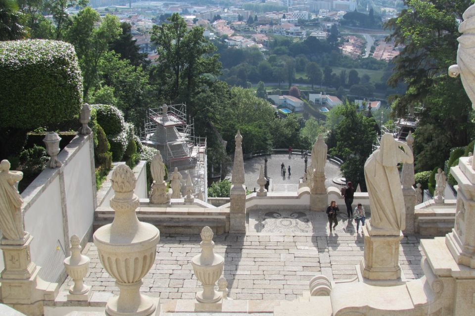 Private Half-Day Braga City Tour - Bom Jesus do Monte: the sanctuary outlooks and the famous stair vibe