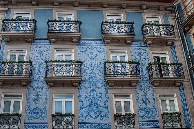 Private off the beaten Walking Tour Porto with a local expert - Torre dos Clerigos and Rua das Flores: baroque shape meets street-level Porto