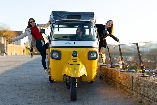 Private Port: Tuk Tuk and boat with local guides - San Francisco Church and Emil David Gardens: Pretty Stops With Purpose