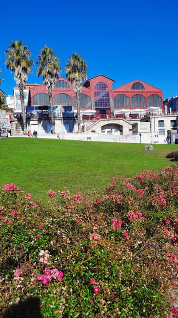 Private Porto City Walking Tour - Key things you’ll notice right away