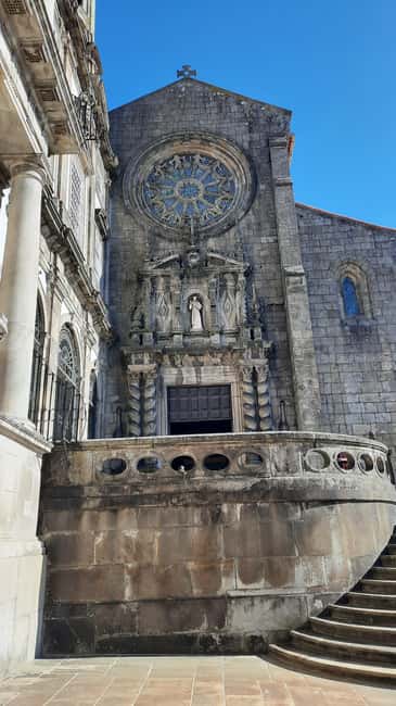 Private Porto City Walking Tour - Other iconic stops your guide may prioritize