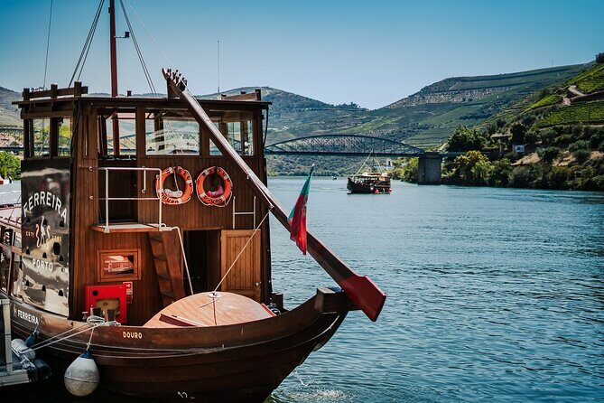 Private tour from Porto to Duoro Valley (Peso da Regua & Pinhao) - Vehicle comfort and group size: matching the ride to your party
