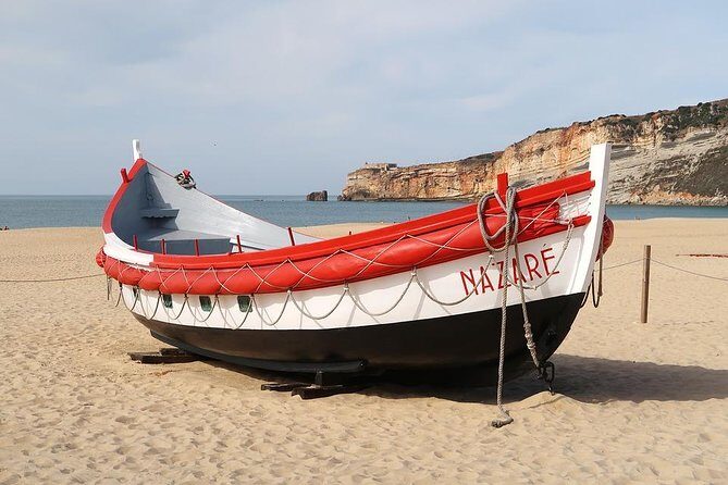 Private Tour - NAZARÉ / FÁTIMA / ÓBIDOS - Private Central Portugal in One Long, Manageable Day
