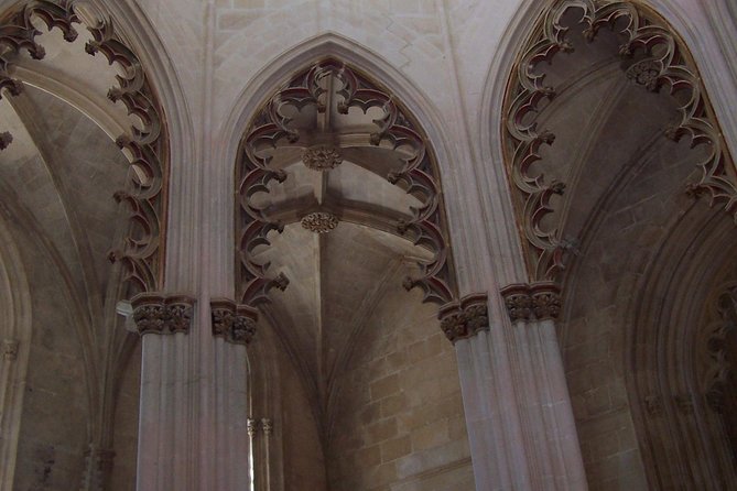Private Tour through Tomar, Fátima, and Batalha historical sites - Timing, tickets, and optional lunch choices that affect comfort