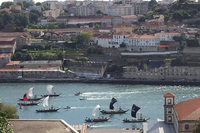 Private transfer from Oporto to Lisbon or Lisbon to Oporto - Price, time, and value: what $270.36 per person buys you