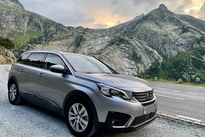 Private transfer from Porto to Braga or Guimarães - The vehicles: Mercedes Vito Tourer vs. Peugeot 5008