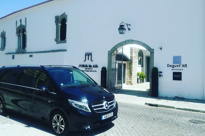 Private Transport between the city of Porto and AHD Airport - The Kind of Help a Driver Can Give (Even Beyond the Car)