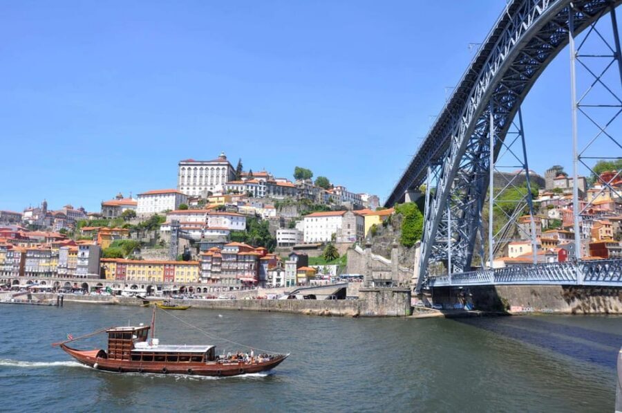 Private Walking Tour, highlights and secrets of Porto - Key highlights to look for