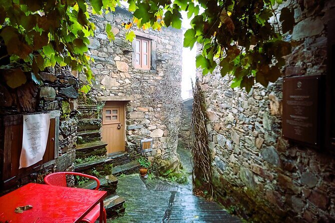 Schist Villages of Lousã, full-day from Coimbra - Rabacal / Rabaçal: PDO sheep and goat cheese tastings with olive oil, bread, and wine