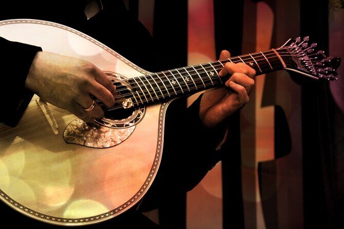 Semi Private Oporto Fado Show with Dinner - Semi-private fado dinner in Porto: what you’re really paying for