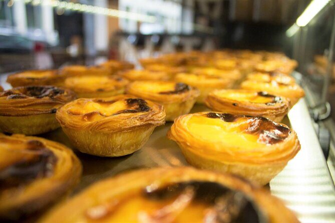 Semi - Private Oporto Food Tour - São Bento station: 10 minutes of tile art that sticks
