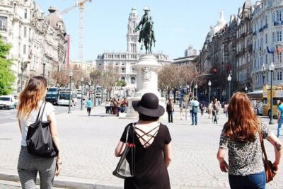 Small-group Porto's Roots Walking Tour - Meeting at R. de Dom Hugo: the start matters more than you think
