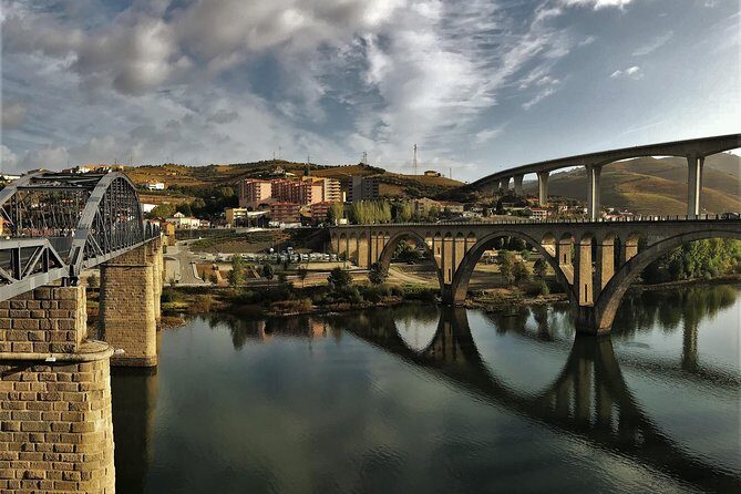 Taste the Douro - Vintage Experience - Stop 2: The short Douro pedestrian bridge stop (and why it’s worth it)