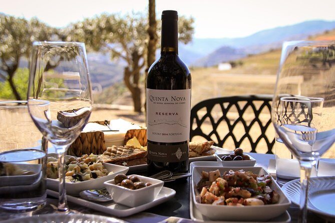 Taste the Douro - Vintage Experience - Stop 3: The 1-hour Rabelo boat ride on the Douro