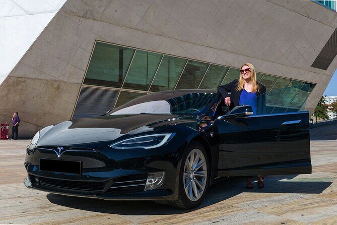 Tesla S Luxury Executive Porto Airport Transfer - The Tesla S ride experience: comfort, cleanliness, and real privacy