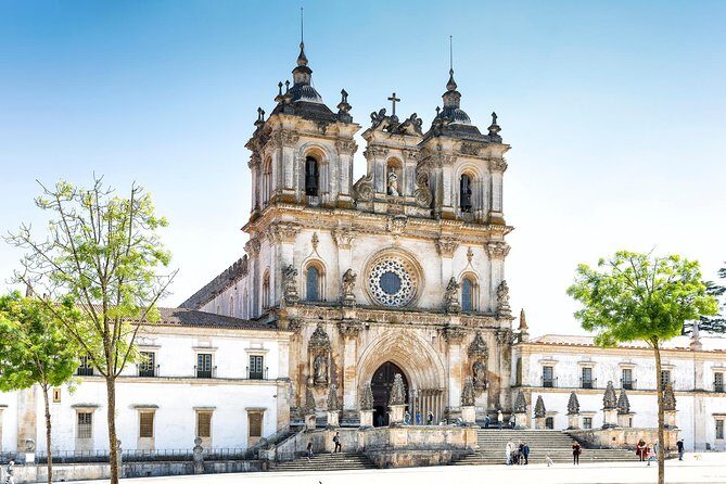 UNESCO Tomar, Batalha & Alcobaça World Heritage | Private Tour - One day that connects Portugal’s Catholic landmarks (without feeling rushed)