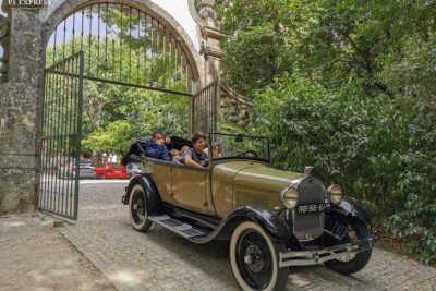 Vintage car ride in Vila Real - Casa de Mateus: Gardens, Views, and the Sweet-and-Port Moment