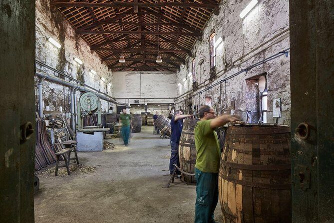 Visit Cockburn's cantine - What the tasting is like (and how the pairings help)