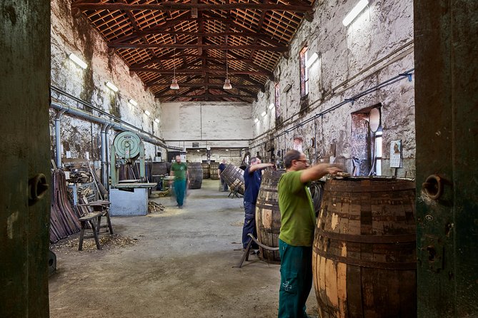 Visit to Cockburn's Cellars - Stop 1: the cellar tour and tasting that makes port feel logical