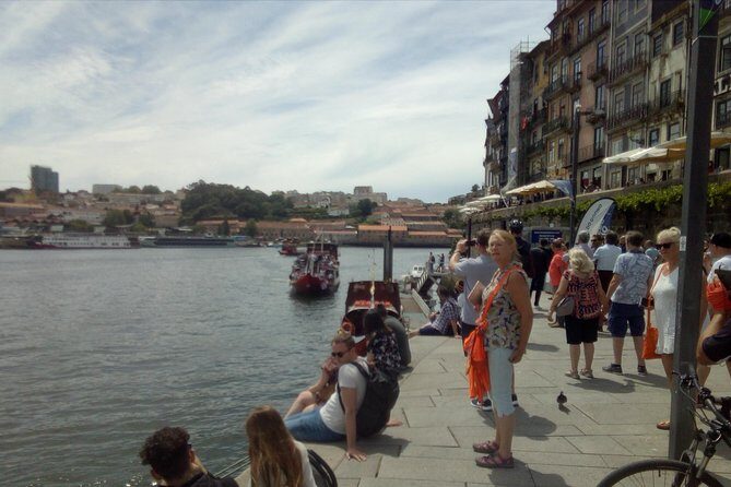 Walking & Hiking Through Porto - Starting at Avenida dos Aliados: the quickest way to get your bearings