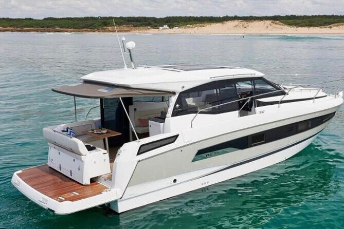 Yacht Cruise Excursion to 6 Bridges on the Douro - From Douro Marina to Arrábida Bridge: the mouth of the river vibe