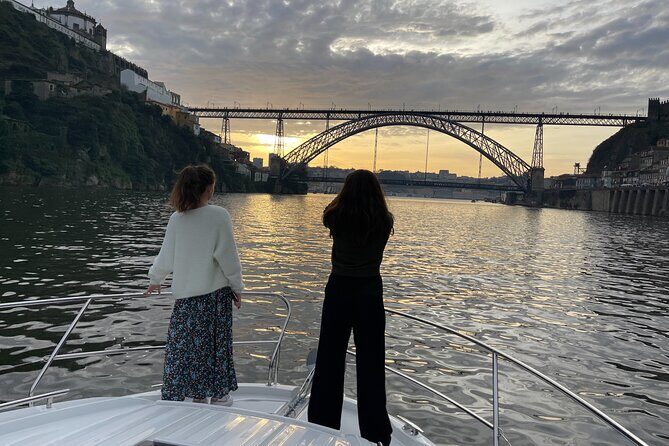 Yacht Cruise Excursion to 6 Bridges on the Douro - The landmarks you’ll notice from the water (and what each one tells you)